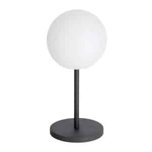 LAFORMA Dinesh bordlampe, ledningsfri - sort stål og hvidt polyethylen (Ø 30)
